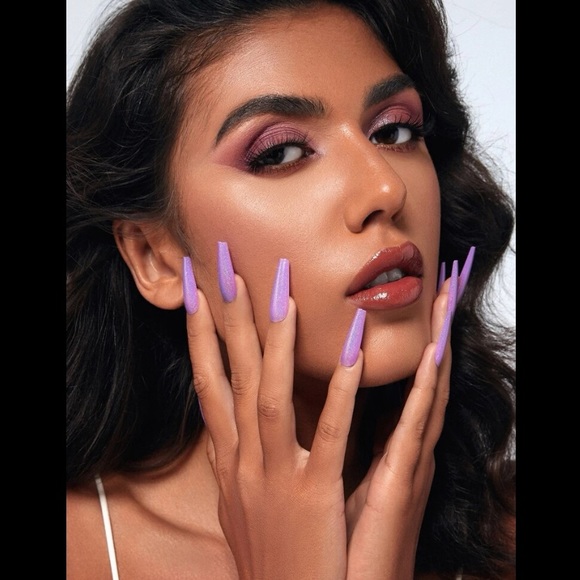 Touch and glow fake extra long nails in color purple glow brand new in box - Picture 10 of 16